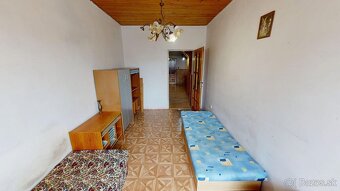 Na predaj priestranný 4-izbový rodinný dom so záhradou – výb - 17