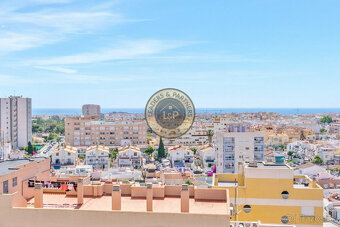 Apartmán 3+kk s balkónom a bazénom Torrevieja-Španielsko - 17