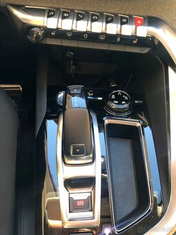 Peugeot 3008 1.5 BlueHDi r.v2019 - 17