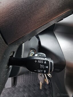 Toyota RAV4 2.0l Valvematic Lux za 9.990 € - 17