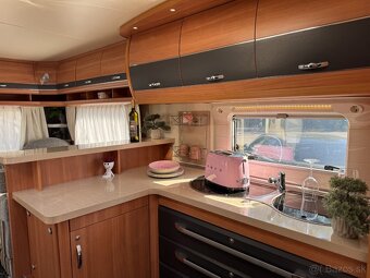 Hobby 560 CFe De Luxe Markíza, Klíma, Mover, Nosič - 17