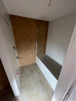 Kúpeľne, bytové jadrá - 17