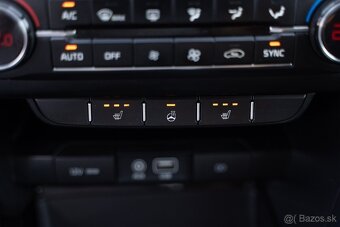 Kia Ceed SW 1.6 CRDi 136k First Edition, SK Pôvod / 2018 - 17