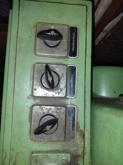 Frezka Hermle FW800, nastrojarksa frezka - 17