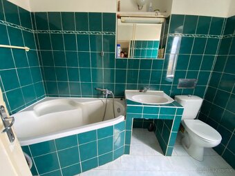 RK EXPRES- na predaj 4 izbový byt 90 m2 v Handlovej. - 17