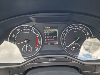 Škoda Superb 2.0 TSI Style 4x4 DSG - 17