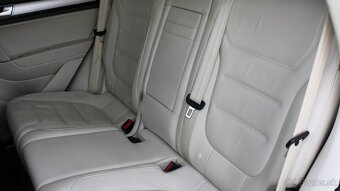 Volkswagen Touareg II 3.0 V6 TDI BMT 4MOTION R-Line - 17