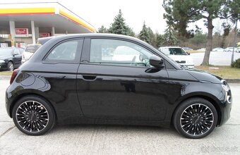 Fiat 500 500e Elektromotor 42kWh La Prima Panorama 1.majiteľ - 17