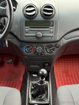 Chevrolet Aveo 1.4 16v Elite - 17