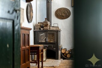 Historický rodinný dom v srdci obce Štiavnické Bane - 17