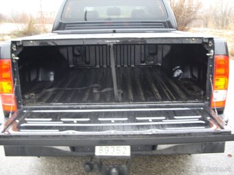 Toyota Hilux 2,5 D-4D  4x4 Zadná Uzávierka - 17