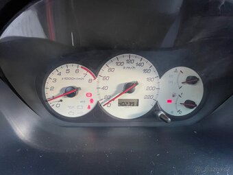 Honda Civic 1.6 Vtec - 17
