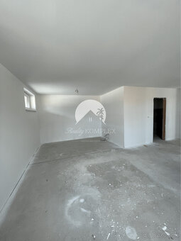 Reality KOMPLEX s.r.o. Vám ponúka 3-izbové byty NA PREDAJ v  - 17