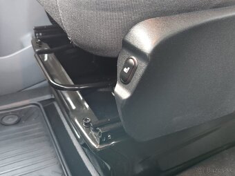 Predám Ford Tranzit 5 MIESTNY - 17