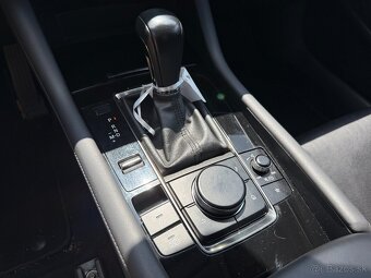 Mazda 3 2.0 Skyactiv G122 Plus A/T - 17