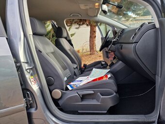 Volkswagen Golf Plus 1.9 TDi 105k DSG7 Comfortline (diesel) - 17