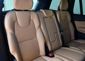 Volvo XC90 2,0D5 INSCRIPTION PANOR H/K 173 kw - 17