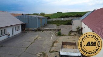 VÝROBNÉ A SKLADOVÉ PRIESTORY +  RD NA PREDAJ,  ZVOLENSKA SLA - 17