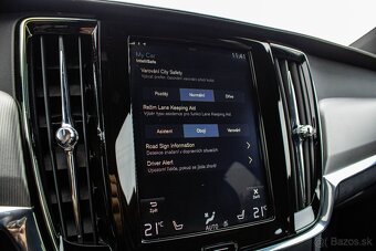 2019 Volvo V90 D4 140 kW R-Design A/T - 17