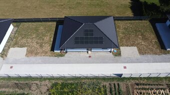 Na predaj novostavba – moderný bungalov v obci Podlužany - 17