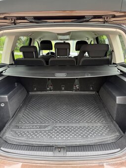 Volkswagen Touran 2.0 TDI, NOVÁ STK - 17