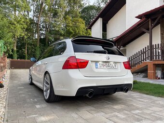 BMW E91 325d LCi M-packet - 17