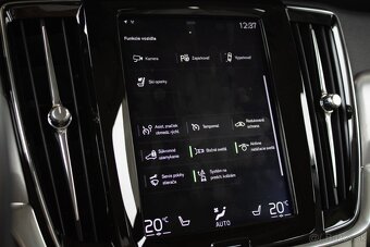 Volvo V90 D4 2.0L Inscription AWD A/T - 17