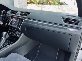 Škoda Superb Combi 2.0TDi DSG Sportline - 17