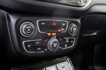 Jeep Compass 1.3 Turbo Night Eagle Winter Packet - 17