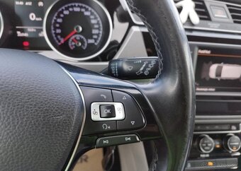 Volkswagen Touran 1,6 TDI nafta manuál 81 kw - 17