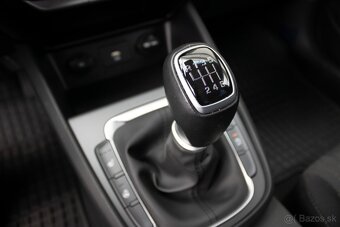 Hyundai Kona - 17