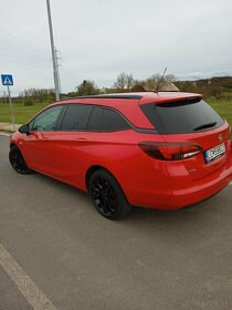Opel Astra sportourer - 17