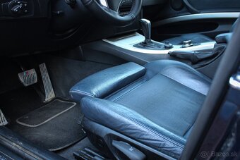 BMW Rad 3 Touring 320 d A/T - 17