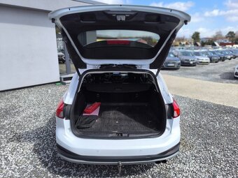 Ford Focus Kombi 2.0 TDCi EcoBlue Active A/T - 17
