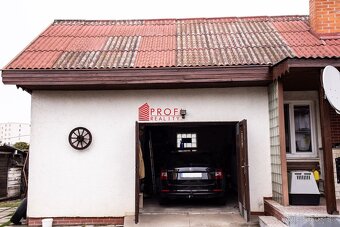 Nehnuteľnosť s dvoma bytovými jednotkami v blízkosti centra - 17