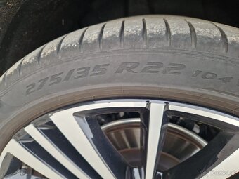 Volvo XC90 2.0 B5 Drive-E Momentum Pro AWD A/T 7m - 17