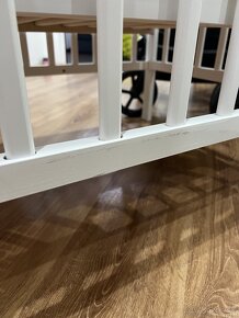 Dětská postýlka s matrací a prostěradly - 17