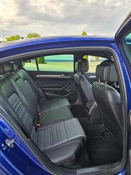 Volkswagen Passat R-line 2.0 Tsi 206kw 4x4 Webasto Virtual - 17