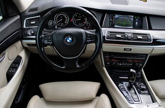 BMW RAD 5 535D XDRIVE GT - 17