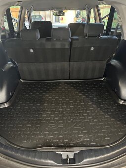 Toyota RAV4 2.0i 4x4 A/T - 17