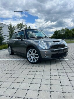 Mini Cooper S 2004 xenony Klima benzin - 17