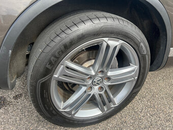 Touareg 3,0TDI V6 SCR EXCLUSIVE - 17