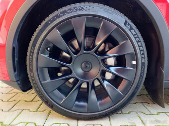 Tesla Model Y 2022 Dual Motor Long Range 378 kW - 17