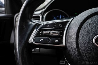 Kia Ceed 1.6 CRDi mHEV Gold A/T - 17