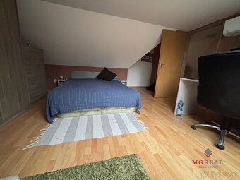 Rodinný dom Topoľčany s bazénom / Dvojgeneračný - 17