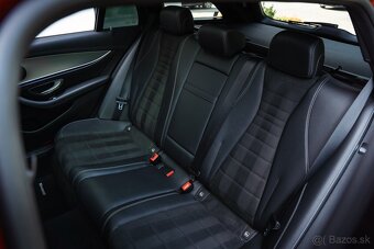 Mercedes-Benz E 220d AMG Line Night Paket Drive Assist + - 17