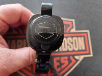 HARLEY DAVIDSON® zásuvka 12V - 17