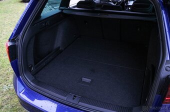 Volkswagen Passat Variant 2.0 TDI EVO Elegance DSG - 17