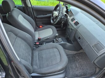 Škoda Fabia 1.4 16V Elegance 59KW - 17
