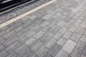 Pokládka zamkovej dlažby,vystavba plotov - 17